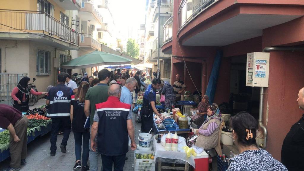 Efeler Belediyesi Zabıta Müdürlüğü Halk Pazarlarında Denetimlerini Sürdürüyor