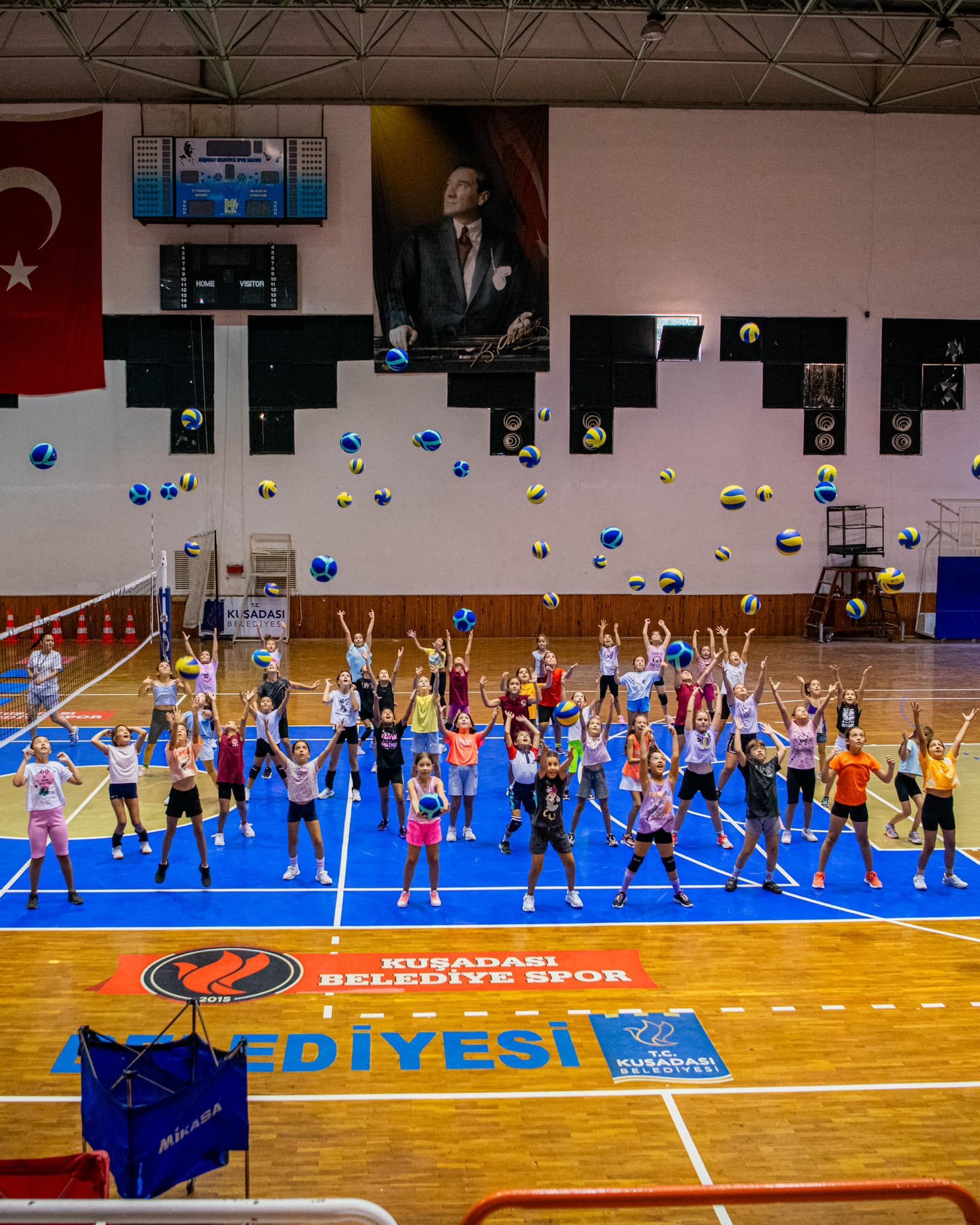 Haydi Çocuklar Voleybola! Ücretsiz Voleybol Kurslarımız Başladı