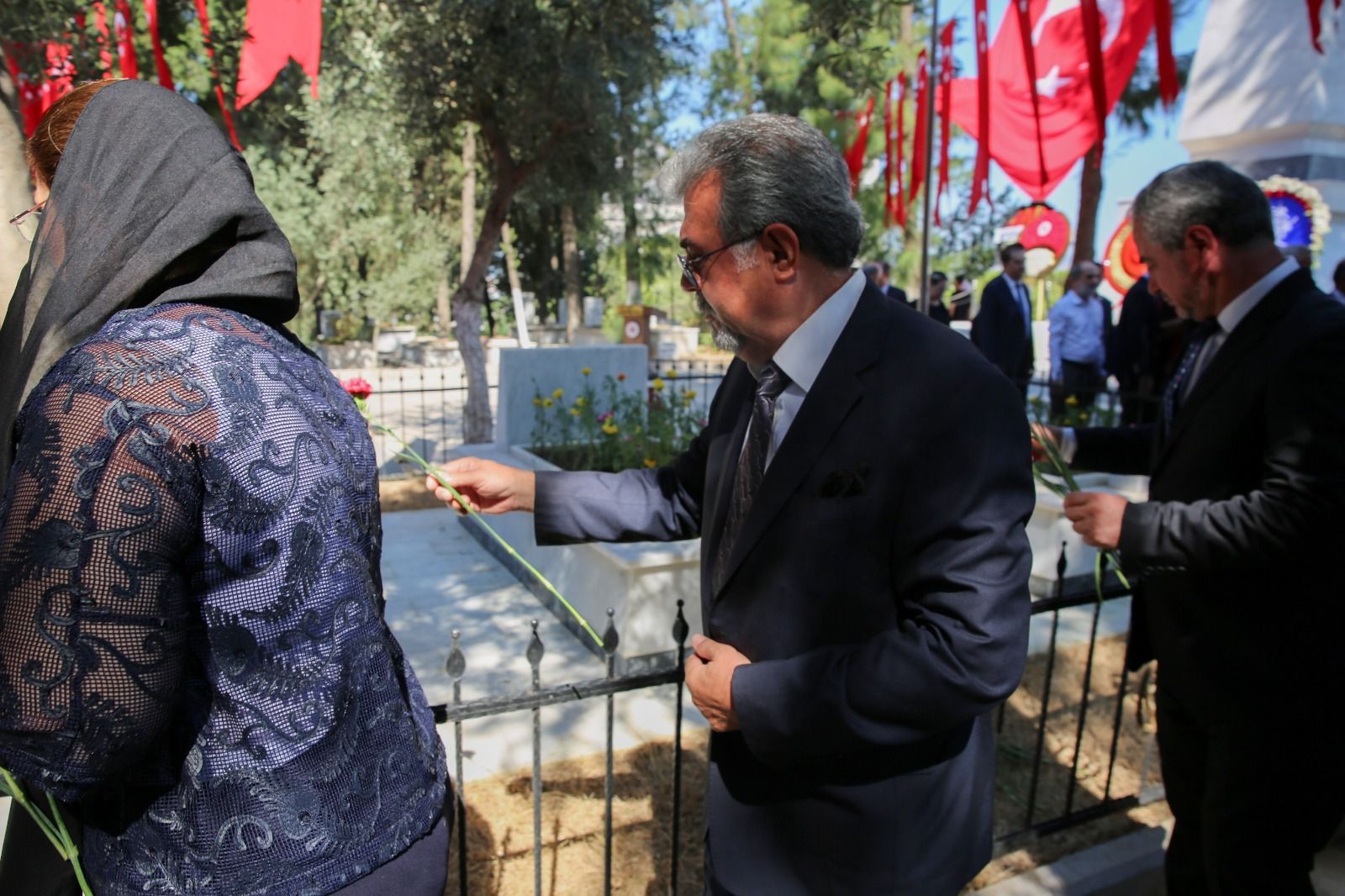 Efeler Belediye Başkan Yardımcısı Yalçın Ulusal, 15 Temmuz Demokrasi ve Milli Birlik Günü Çelenk Sunma Töreni'ne Katıldı