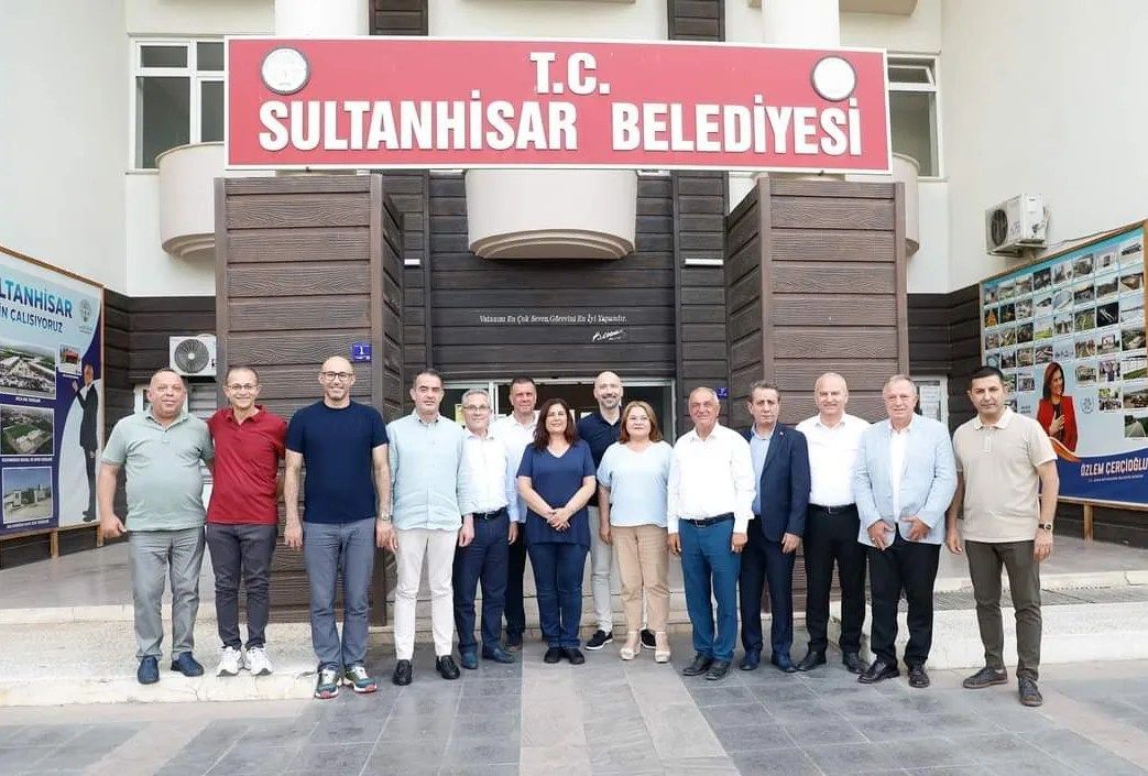 Koçarlı Belediye Başkanı Özgür Arıcı'dan Sultanhisar Belediyesi'ne Ziyaret