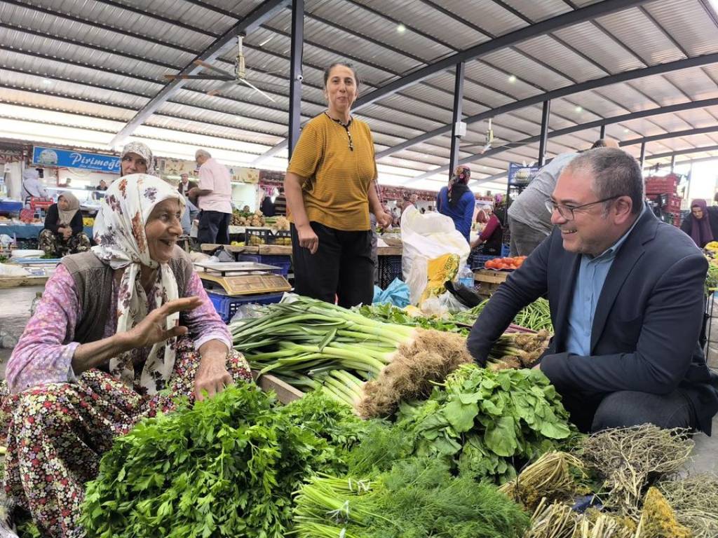 Aydın Milletvekili Evrim Karakoz Bozdoğan'da Esnaf Ziyareti Gerçekleştirdi