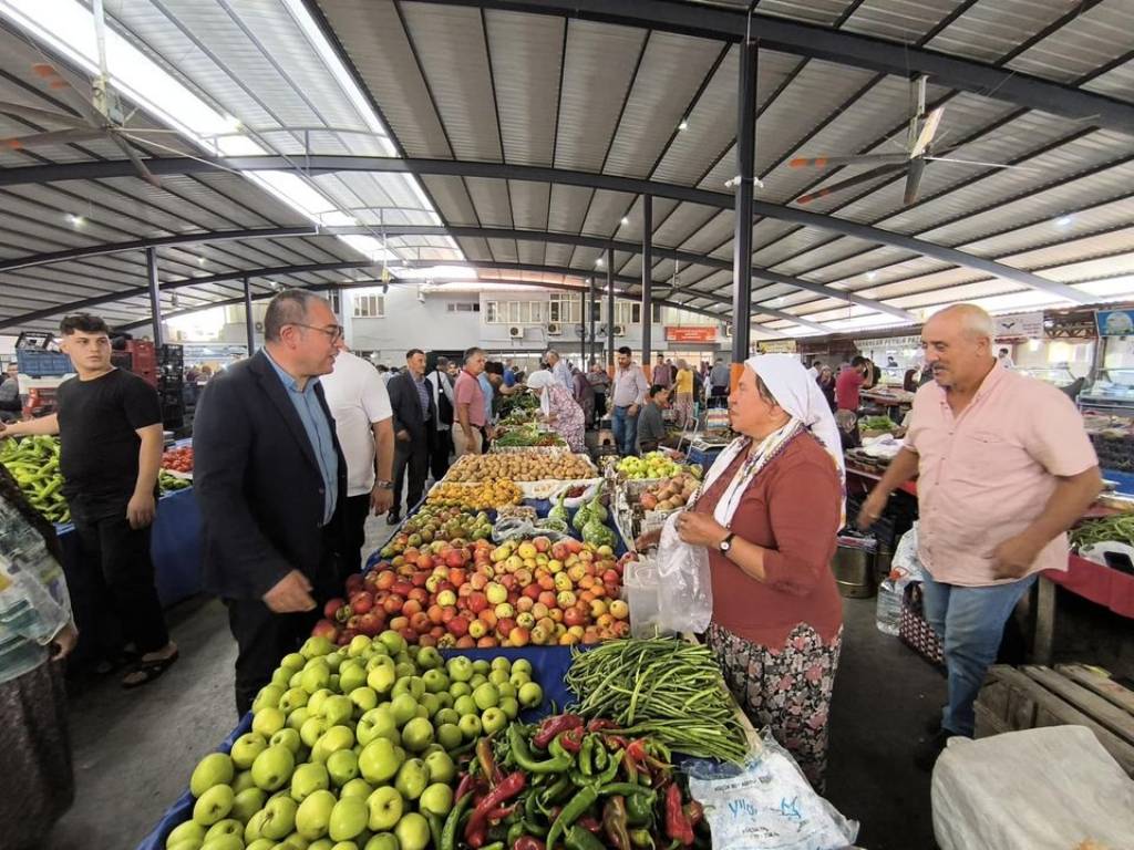 Aydın Milletvekili Evrim Karakoz Bozdoğan'da Esnaf Ziyareti Gerçekleştirdi