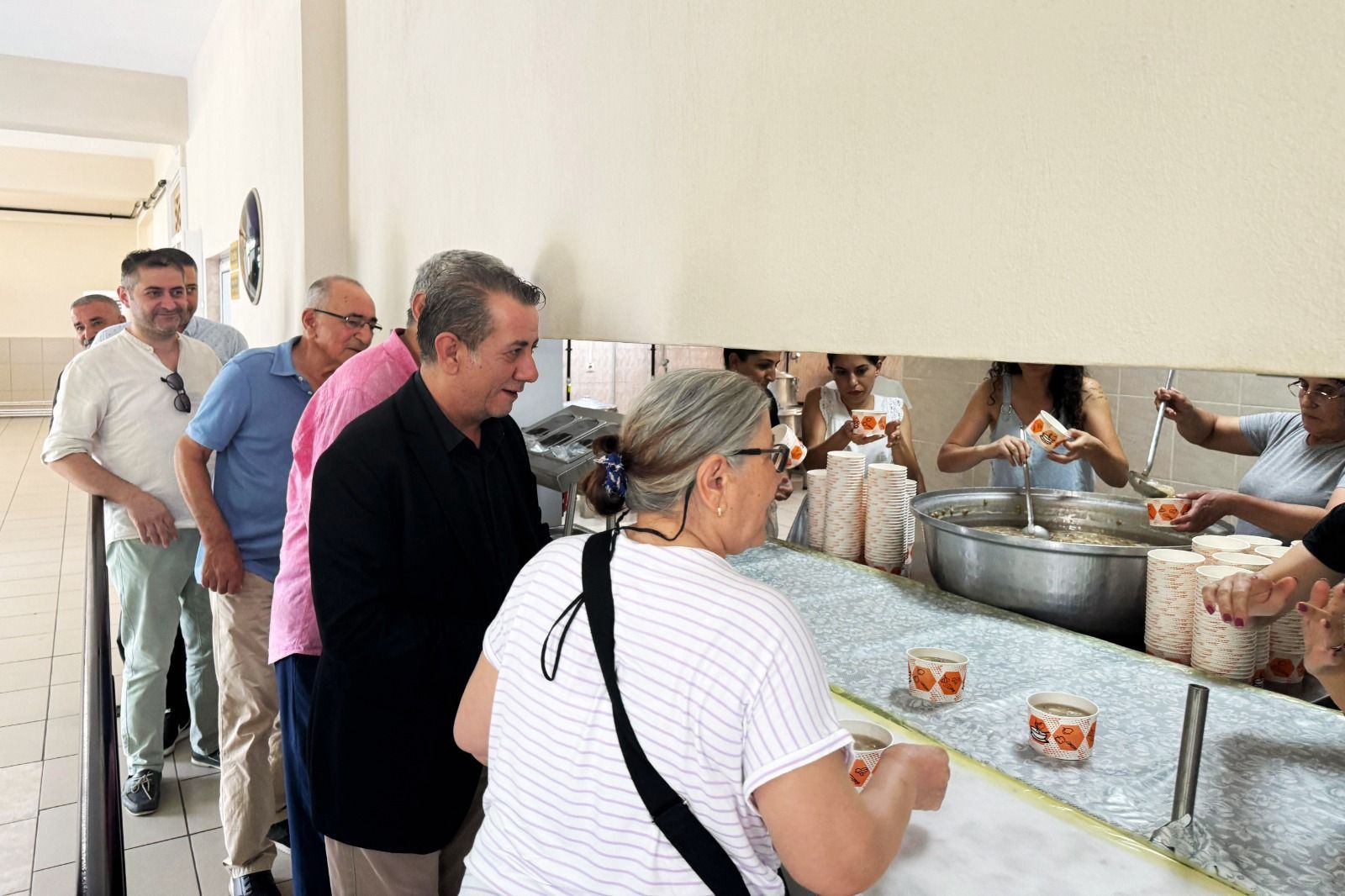 Başkan Anıl Yetişkin, Hacı Bektaş Veli Anadolu Kültür Derneği Cemevi'nin Aşure Hayrına Katıldı