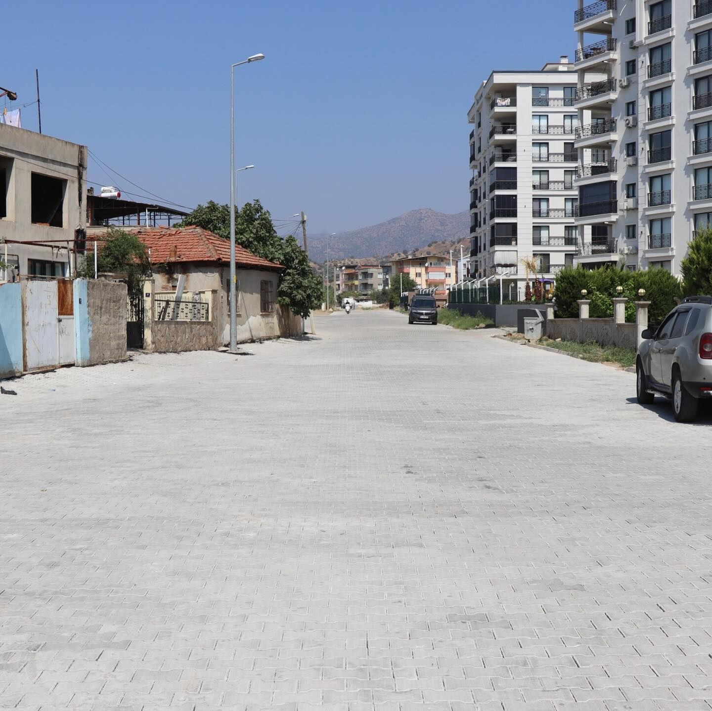 Nazilli Belediyesi, Zafer Mahallesi'nde Yol Yenileme Çalışmalarının Birinci Etabını Tamamladı