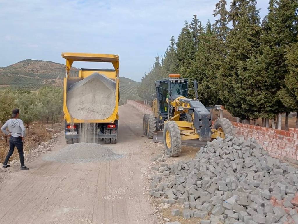 Didim Belediyesi'nden Batıköy Mahallesi'nde Yol Çalışmaları