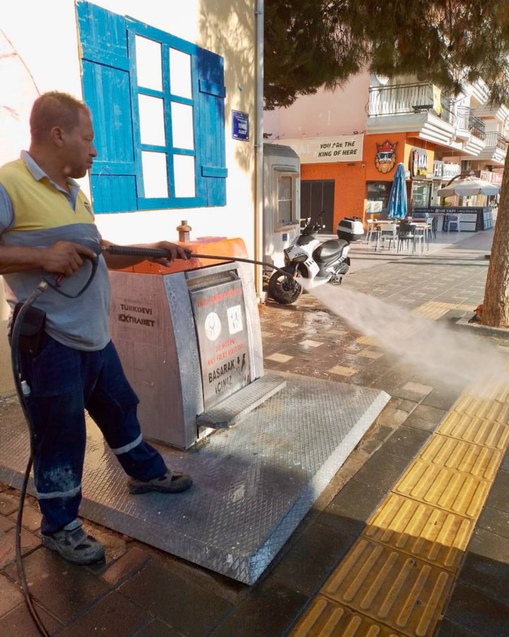 Didim Belediyesi'nden Temizlik ve Dezenfekte Çalışmaları