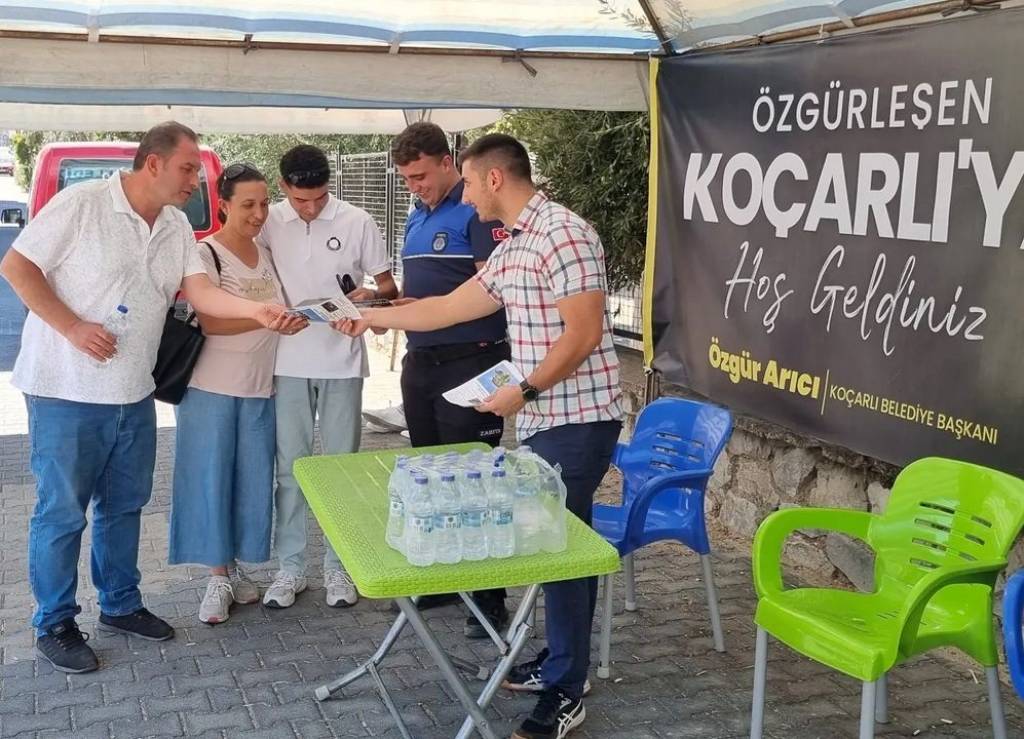 Koçarlı Belediye Başkanı Özgür Arıcı, KYK Yurdunu Ziyaret Etti