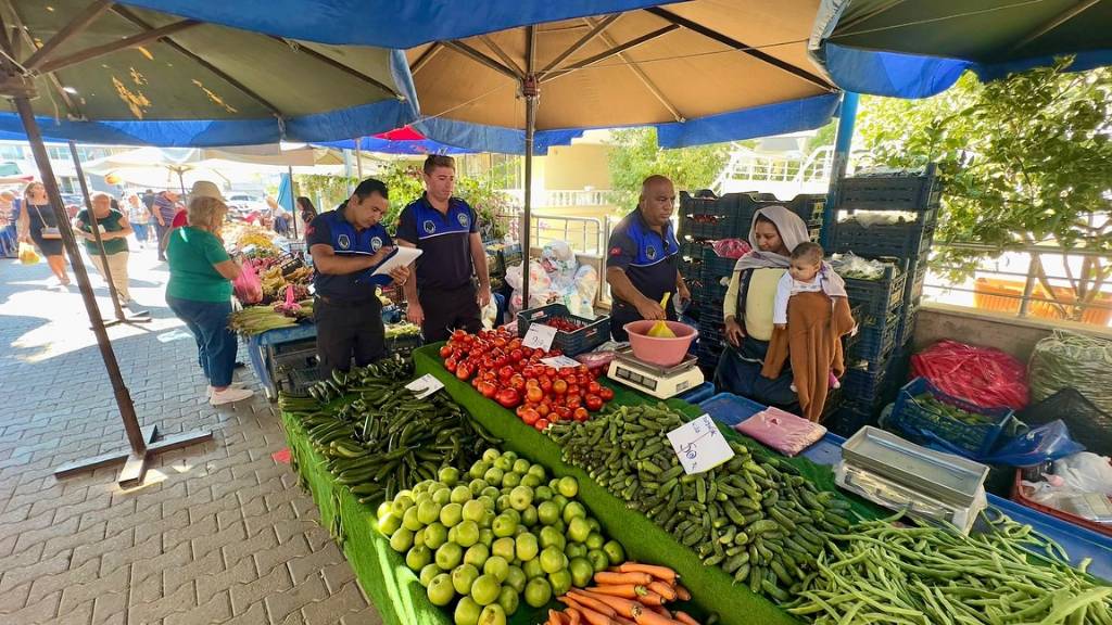 Didim Belediyesi'nden Semt Pazarları Denetimi