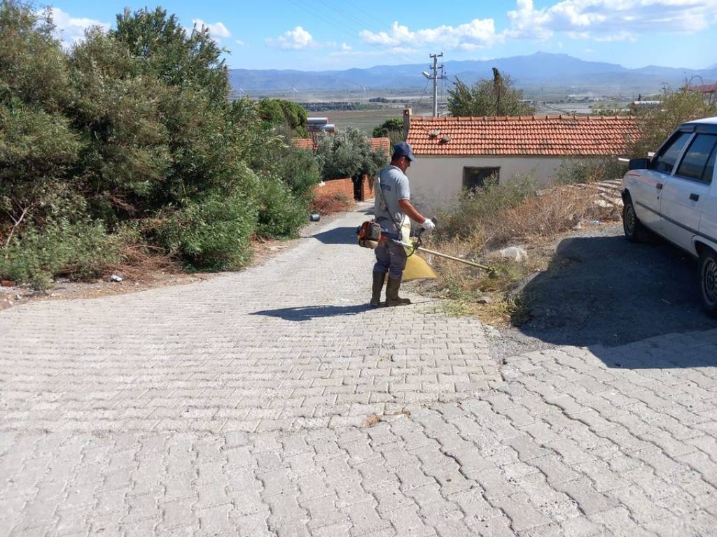 Söke Belediyesi'nden Akçakonak Mahallesi'nde Kapsamlı Temizlik Çalışmaları