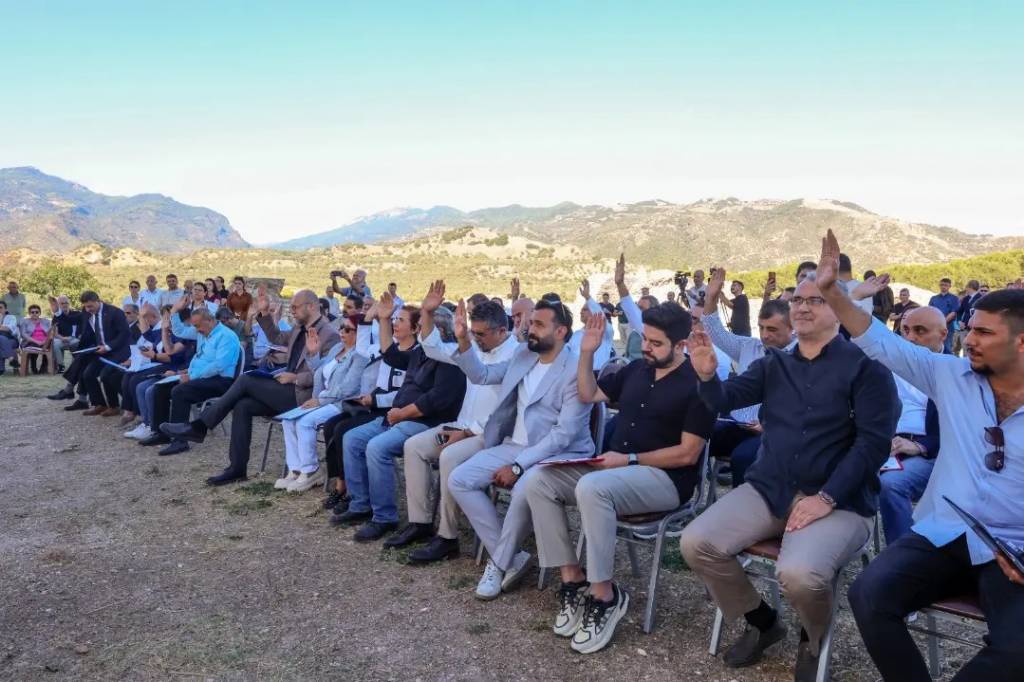 Efeler Belediyesi Ekim Ayı Meclis Toplantısını Tralleis Antik Kentinde Gerçekleştirdi